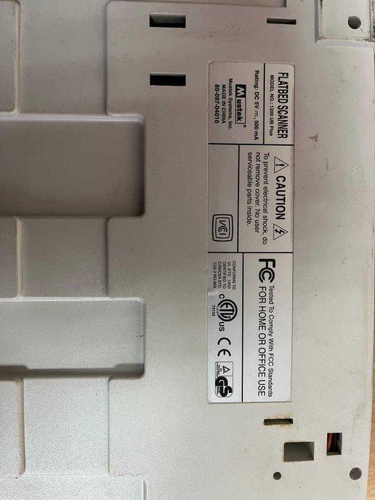 Продам сканер  Mustek 1200UB Plus б/у