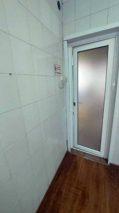 Продам приміщення в Центрі з окремим входом (помещение, отдельн. вход)