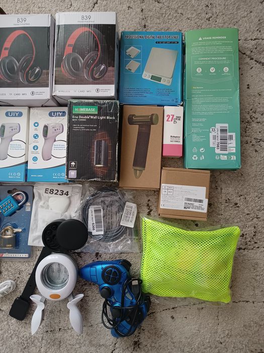 Karton mix elektroniki i różnych akcesorii - uszkodzone