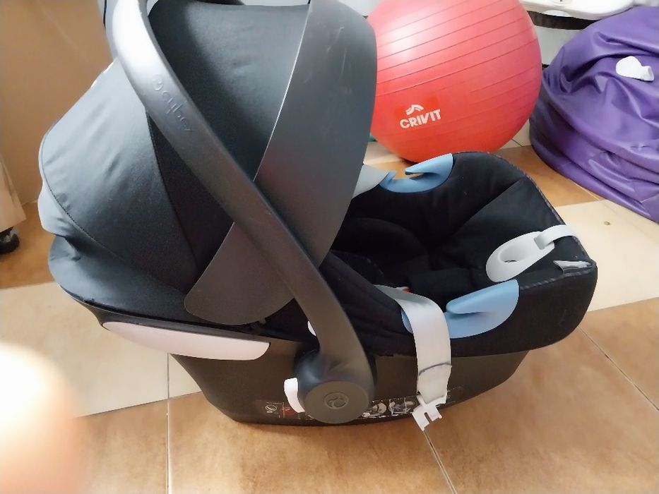 Fotelik cybex z bazą do 13 kg