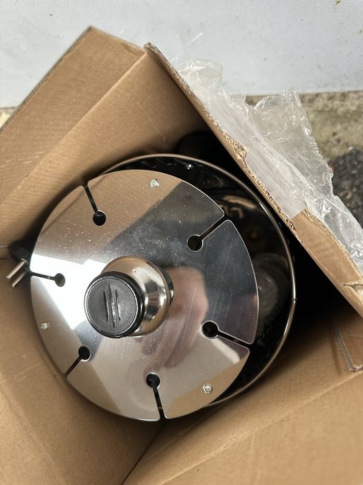 Електрошашличниця Помощница 6 шампурів