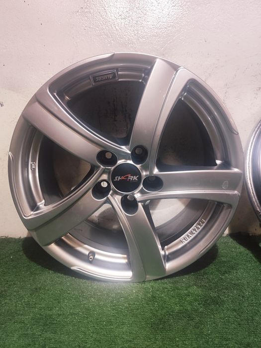 Felgi aluminiowe Alutec 5x114.3 7.5J ET47 17" Honda Accord Civic BDB