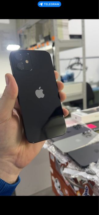 iPhone 12 чорний