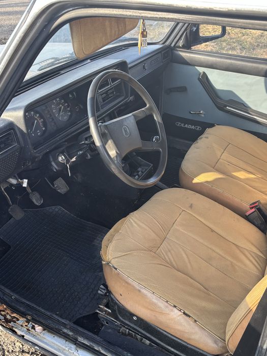 Продаи Ваз жигуль ладу 2107