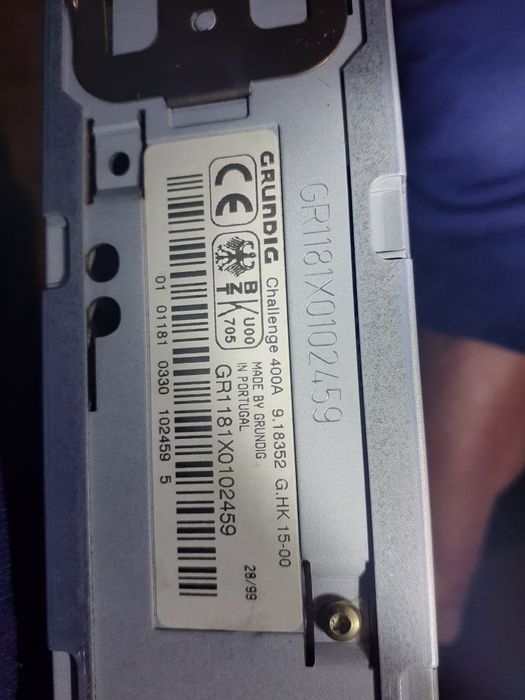 Radio Grundig usado.