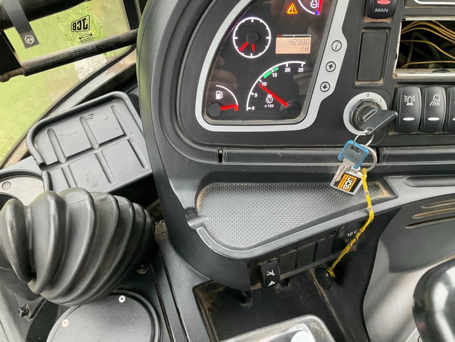 JCB-3CX *12.2018* Koparko-ładowarka