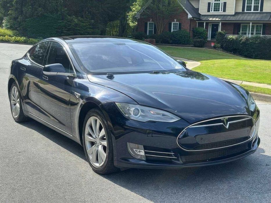 Tesla Model S Performance      2013