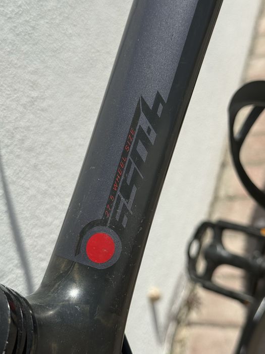 Carbon Frame Bicycle + Helmet + Odometer64284914158082124