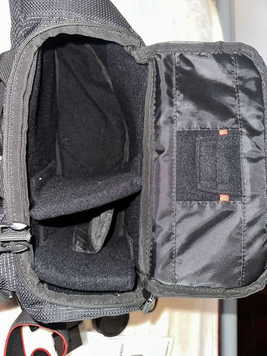 Canon EOS 1300D com lente EFS 18-55mm