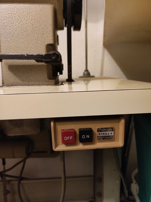 Maquina Costura Singer 591-D300AD