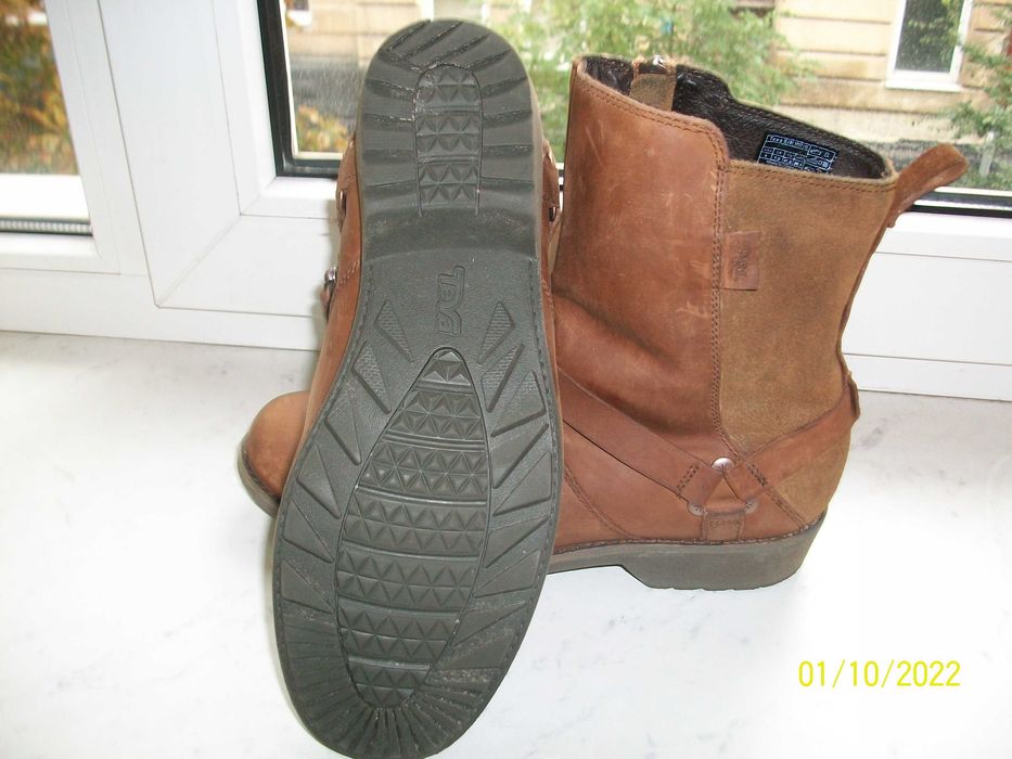 Черевики TEVA розм. 40