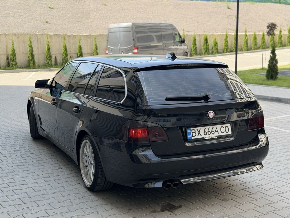 Продам BMW e61 2.5 бенз