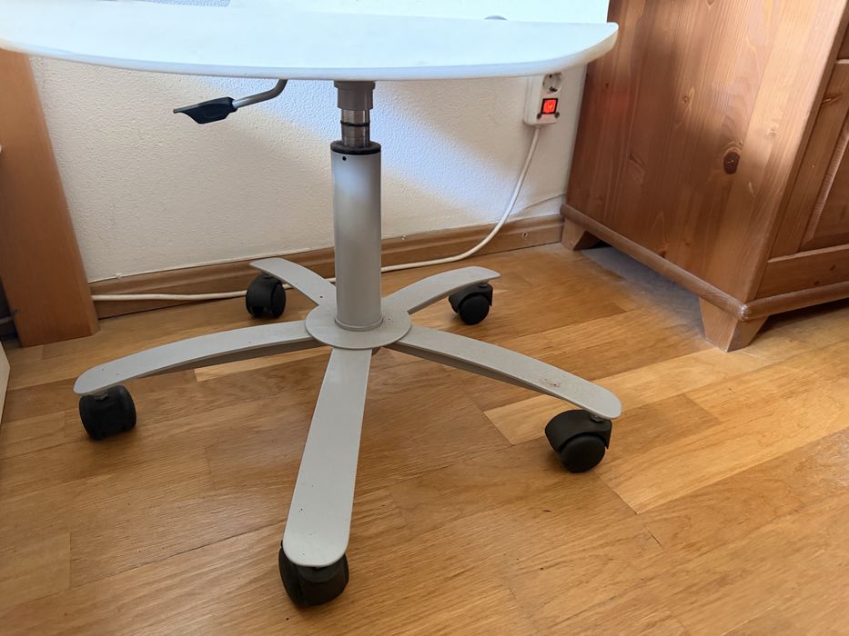 Cadeira com rodas ikea
