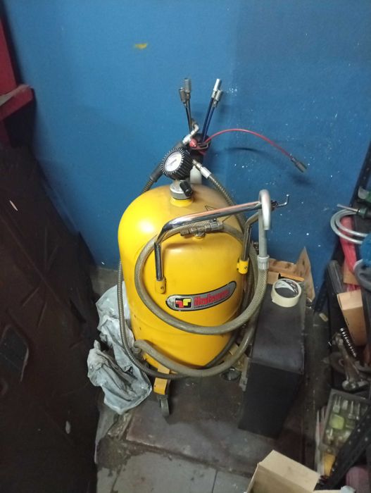 Máquina para tirar óleo