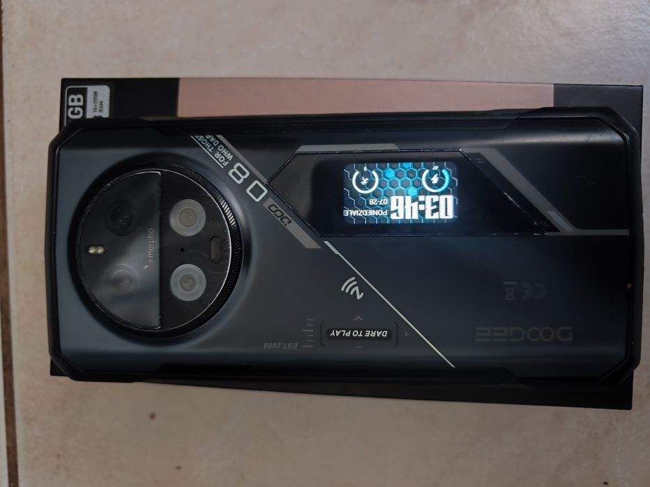 Smartfon Doogee v40 pro 512/36 GB