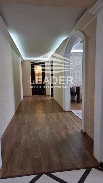 Сдам 3х.Поділля-СТИЛЬНА-УКОМПЛЕКТОВАНА- Нова вбуд. кухня-Нова техніка!