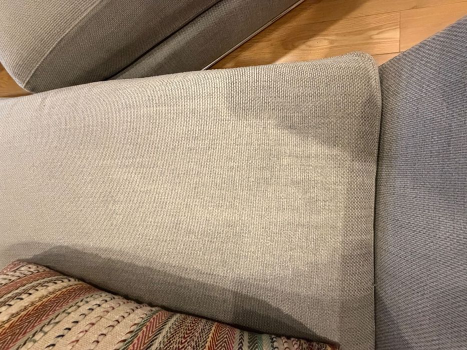 Sofá cinza Italiano com 3 anos de uso como novo