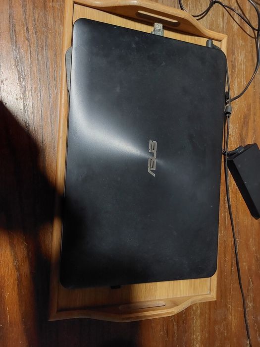 Portatil ASUS X 555L