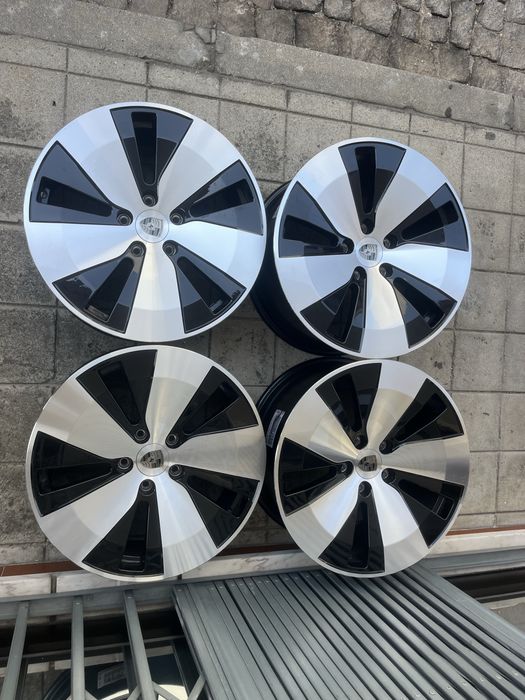 Jantes 20” 5x130 Originais Porsche Macan 4S Electric