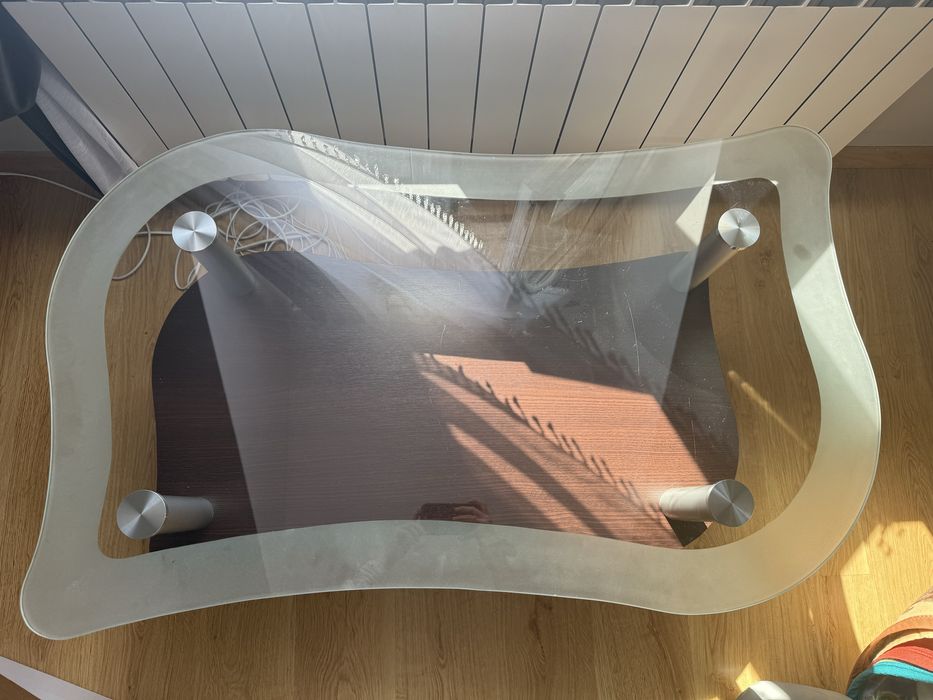 Szklany stolik kawowy