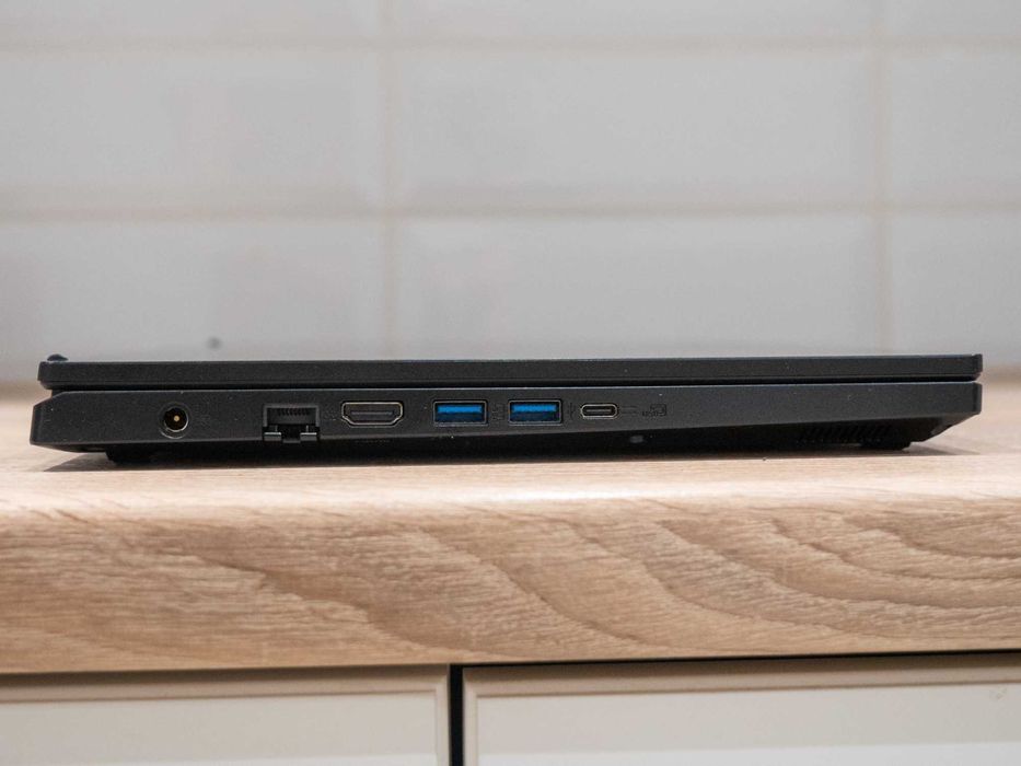 Ігровий ноутбук Acer Nitro V 15 (1.5 TB SSD) + Геймпад в подарунок