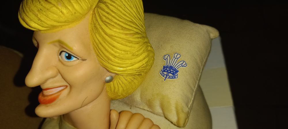 Par de pantufas Lady Diana e Princípe Carlos