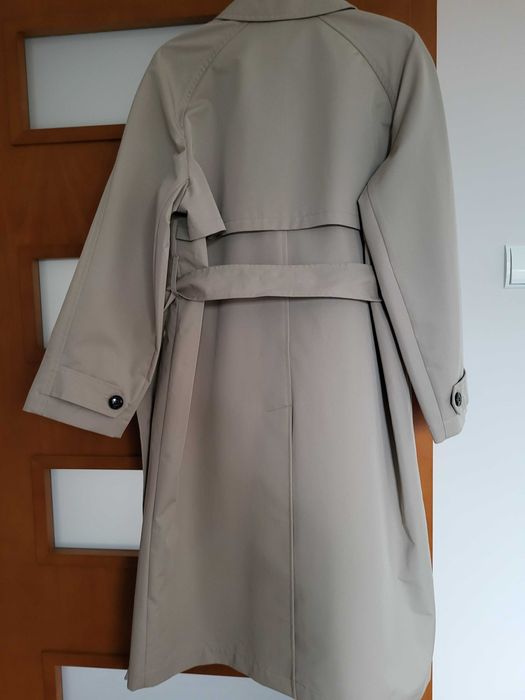 Zara beżowy trench