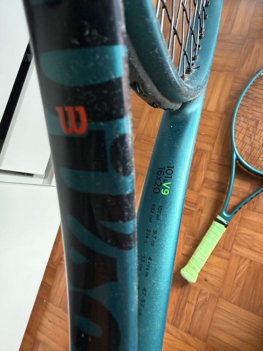 Raquete wilson blade V9 101L