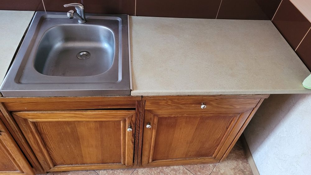 Кухня нижні кухонні ящики із мийкою