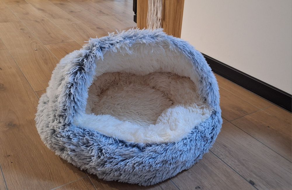 Półzamkniete legowisko domek dla kota psa