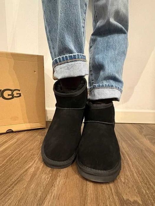 UGG Classic Ultra mini R.37