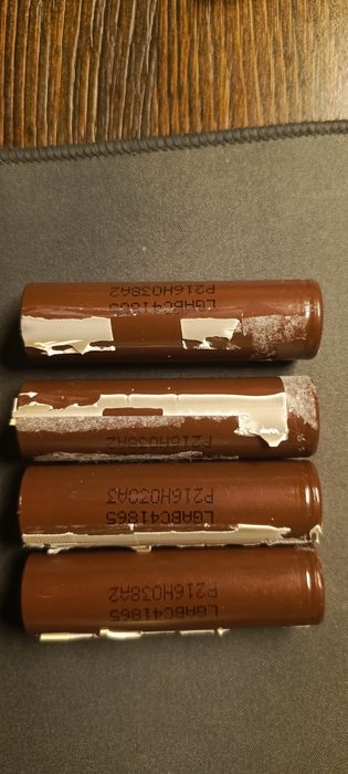 4 аккумулятора 18650