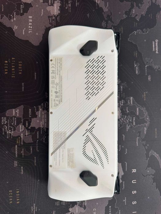 Rog Ally Z1 Extreme - Upgrade 2TB SSD + Case Original - Como nova