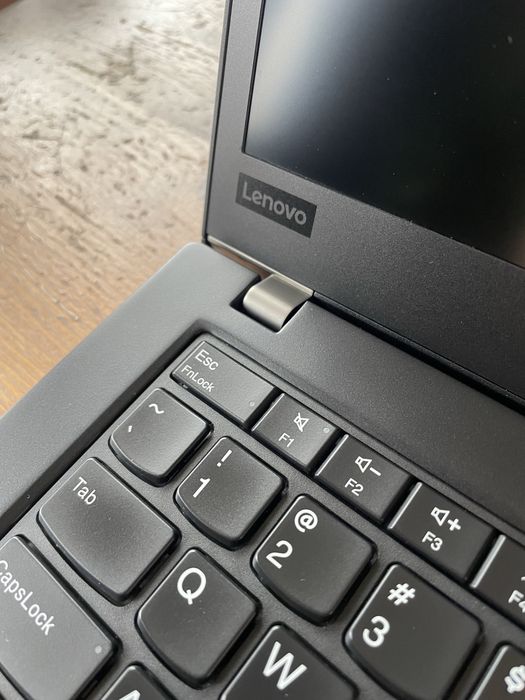 ThinkPad T480s - 14” FHD i7-8650U 16 GB RAM  250 GB SSD Windows 11