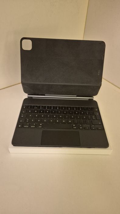 iPad Magic Keyboard446278969496053760