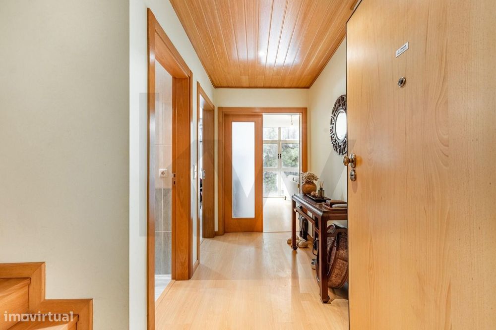 Apartamento T2 Duplex com 137 m2 em Vila Nova da Telha, Maia — Lugar d