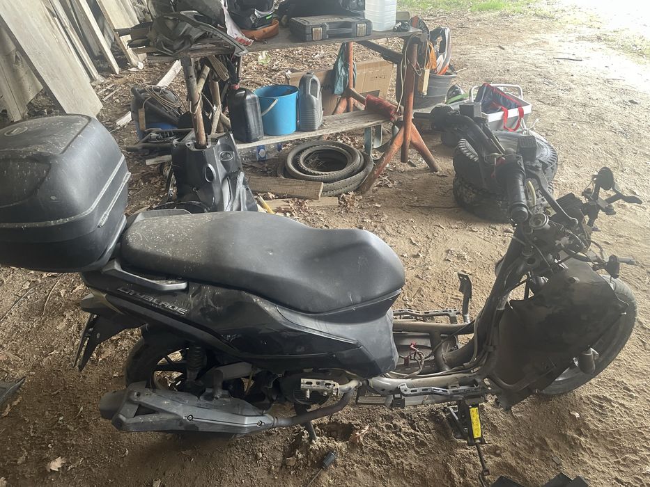 Vendo ou completa ou para peças