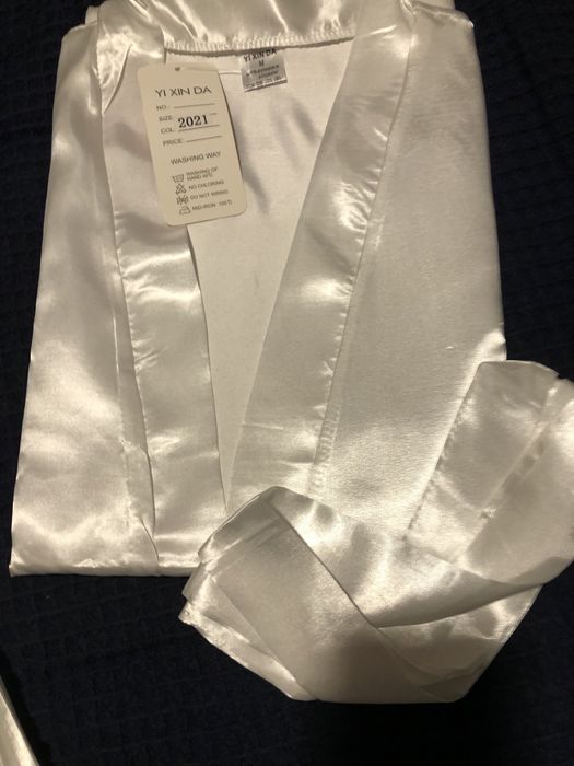 Conjuntos roupão e camisa de noite, novos