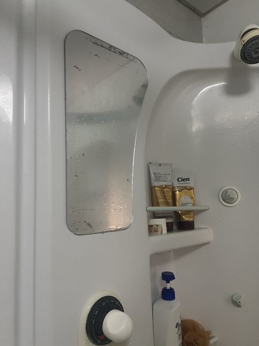 Vendo banheira e coluna de hidromassagem