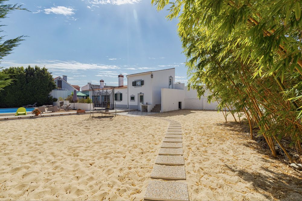 Moradia T2 mobilado com piscina - Brejos de Azeitão