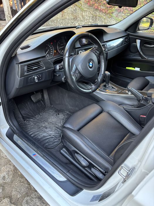 BMW 320d , ano  2010 ,carrinha.