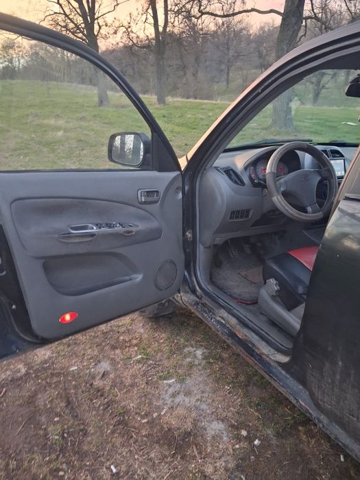 Chery Tiggo T11.
