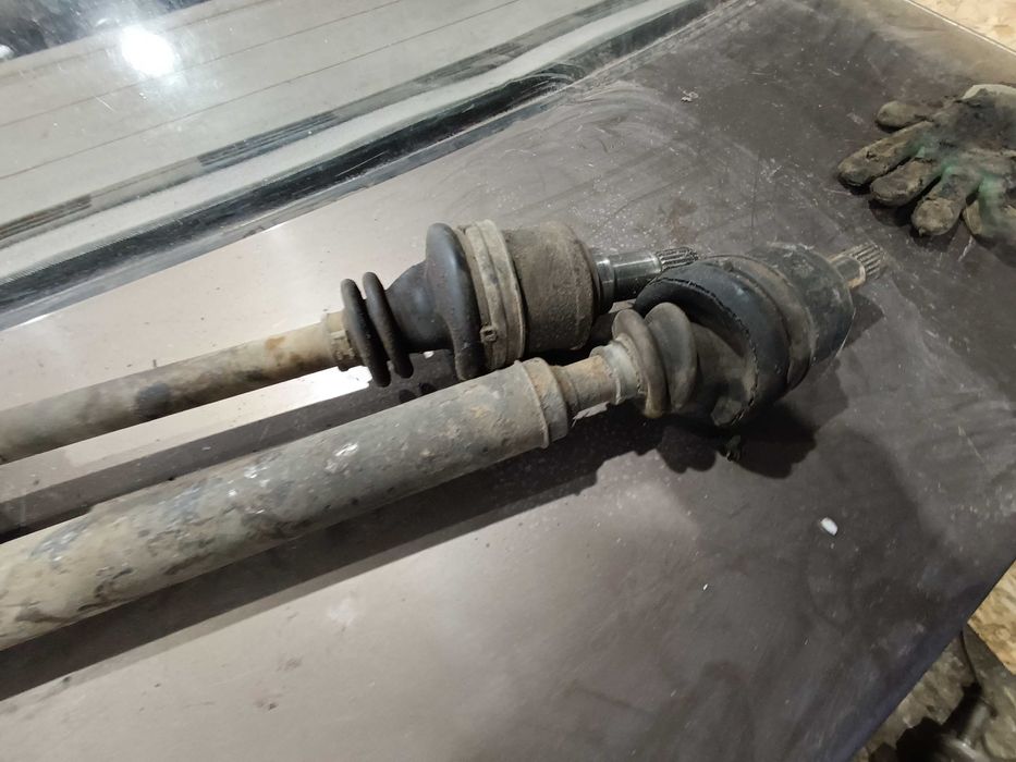 Полуось Форд Фиеста МК3 Приводные Валы Ford Fiesta мк3