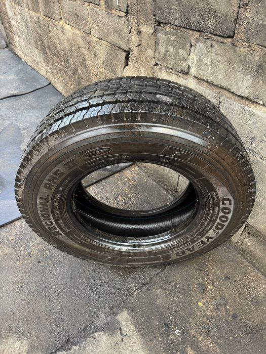opona napędowa tylna goodyear 235/75r17.5