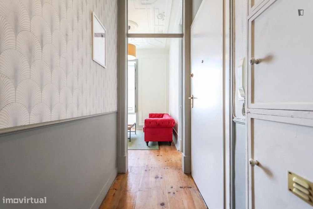 Quarto - localizado em Campo de Ourique Lisbon