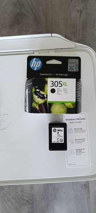Drukarka hp deskjet  2700 plus dwa tonery