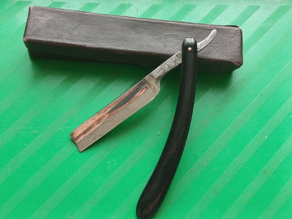 Опасная бритва СССР"Волга" 1956 год "труд" с.Вача.