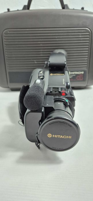 Kultowa Kamera VHS-C Hitachi VM-C52E | Retro Zestaw w Walizce