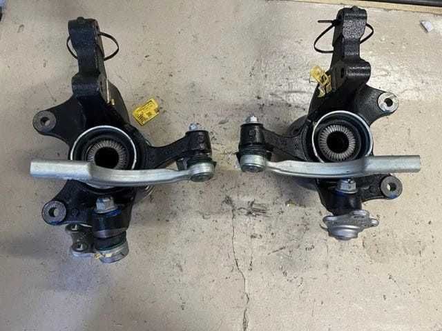 Кулак Цапфа Ступица Mercedes-Benz Vito Viano EQV W447