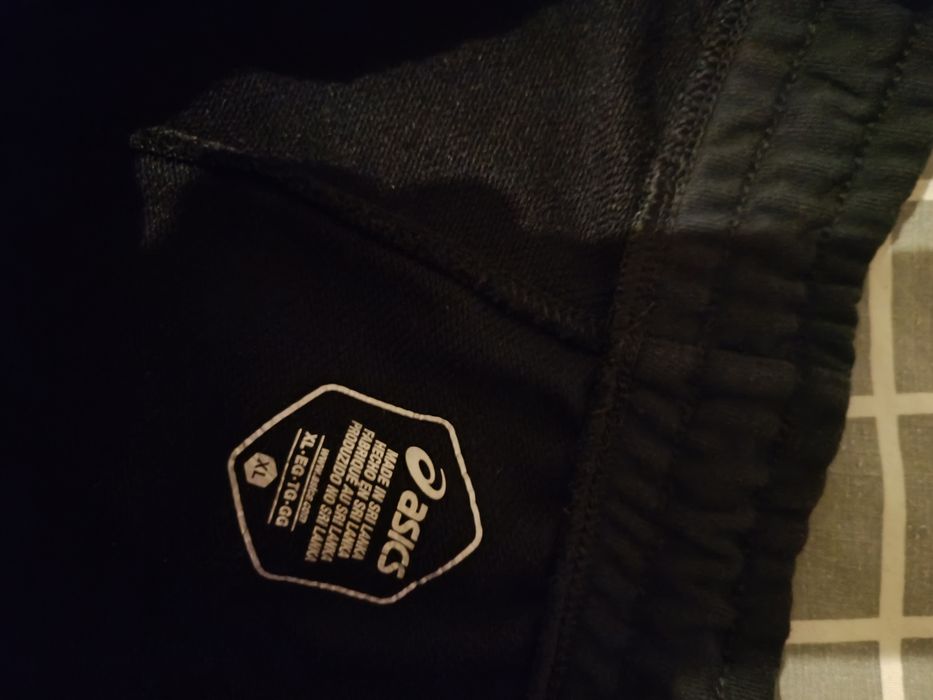 Шорты ASICS размер XL(L) чёрные
